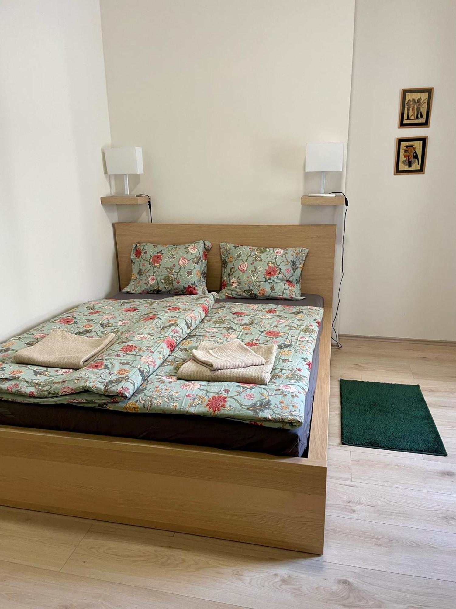 Appartamento Apartman Josefska Brno Esterno foto